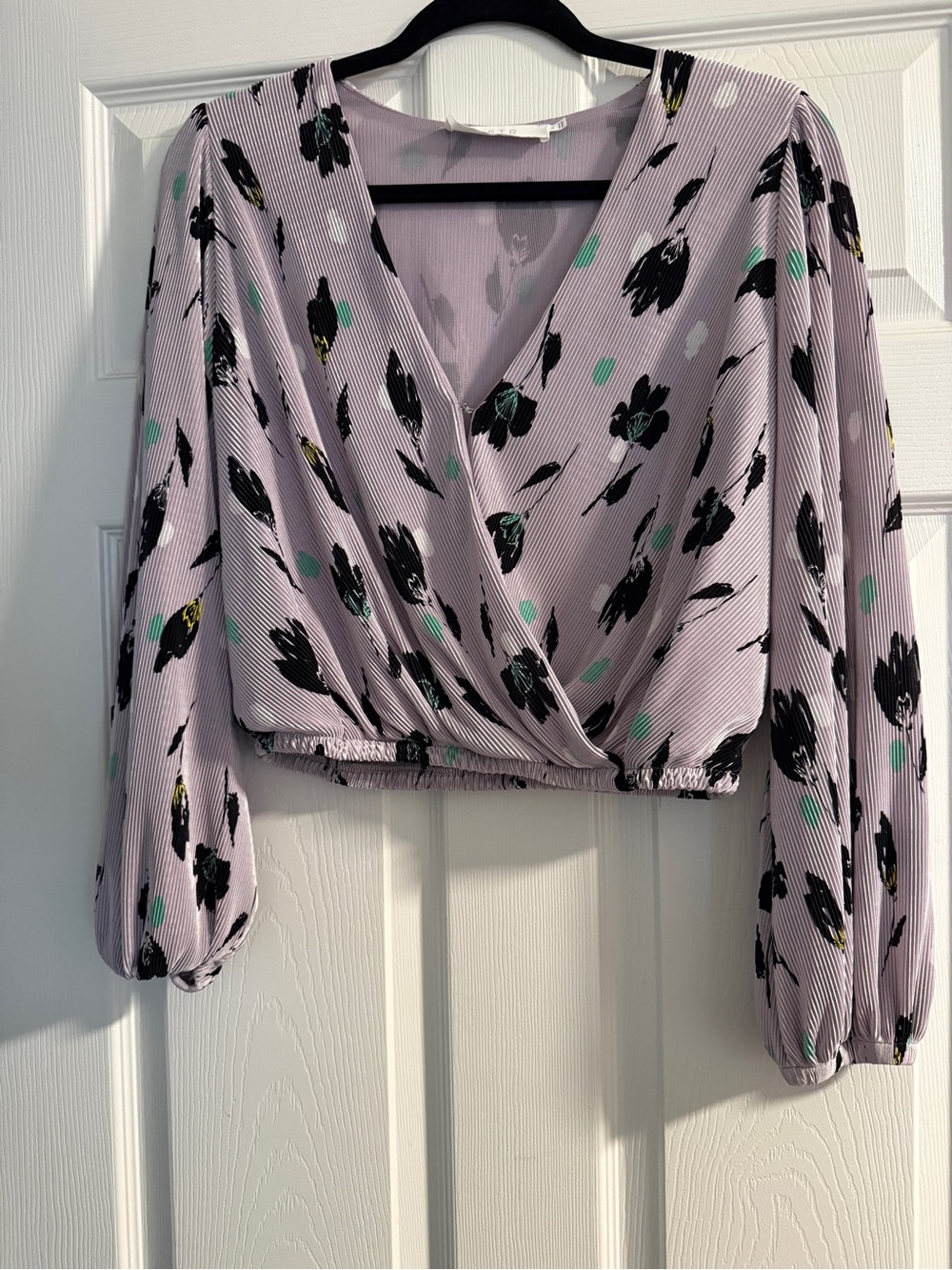 ASTR the Label Lilac Floral Wrap Bubble Crop Blouse with Black & Mint Accents